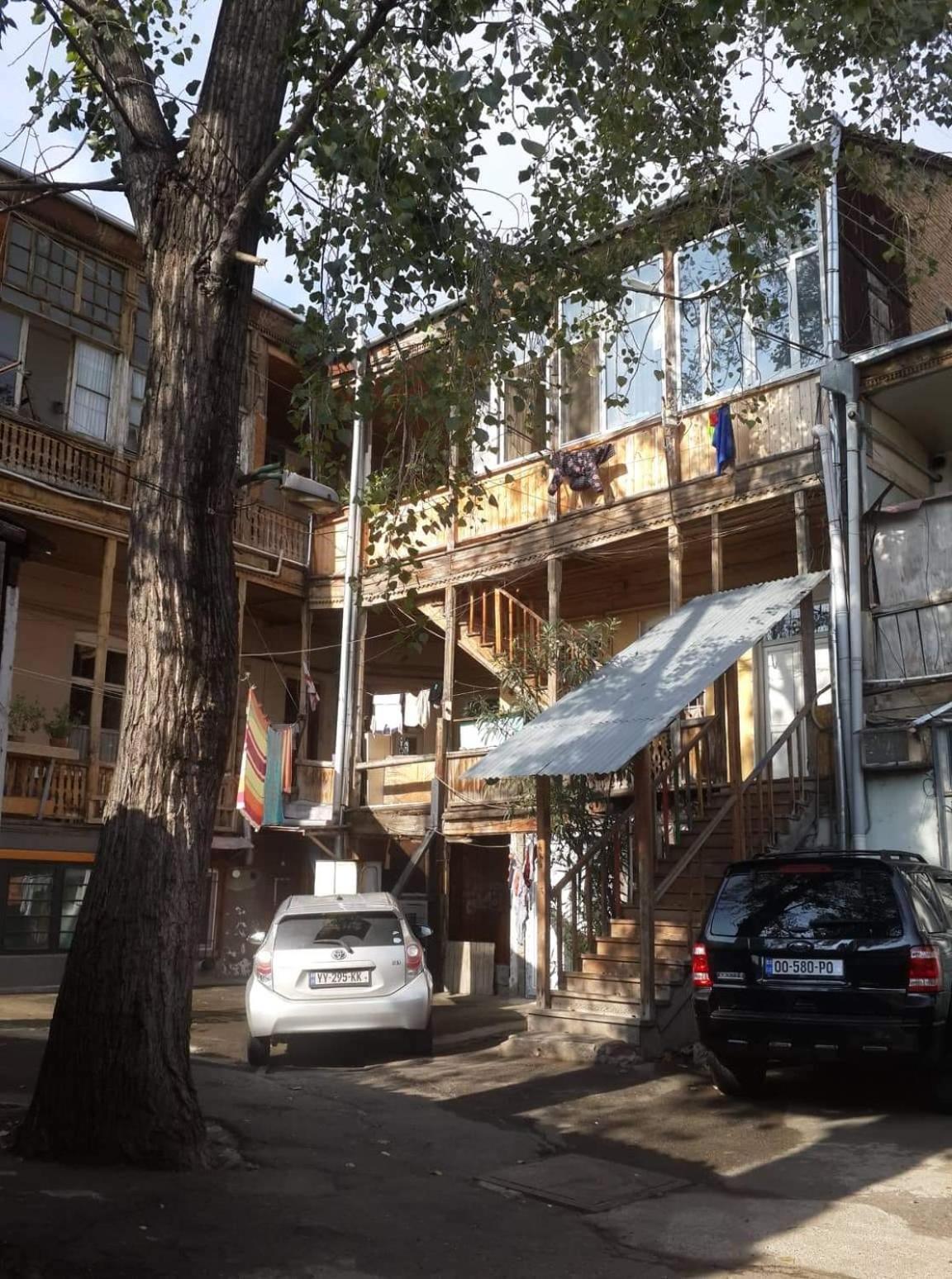 Old Tbilisi City Center, Two - Room Apartment Bagian luar foto