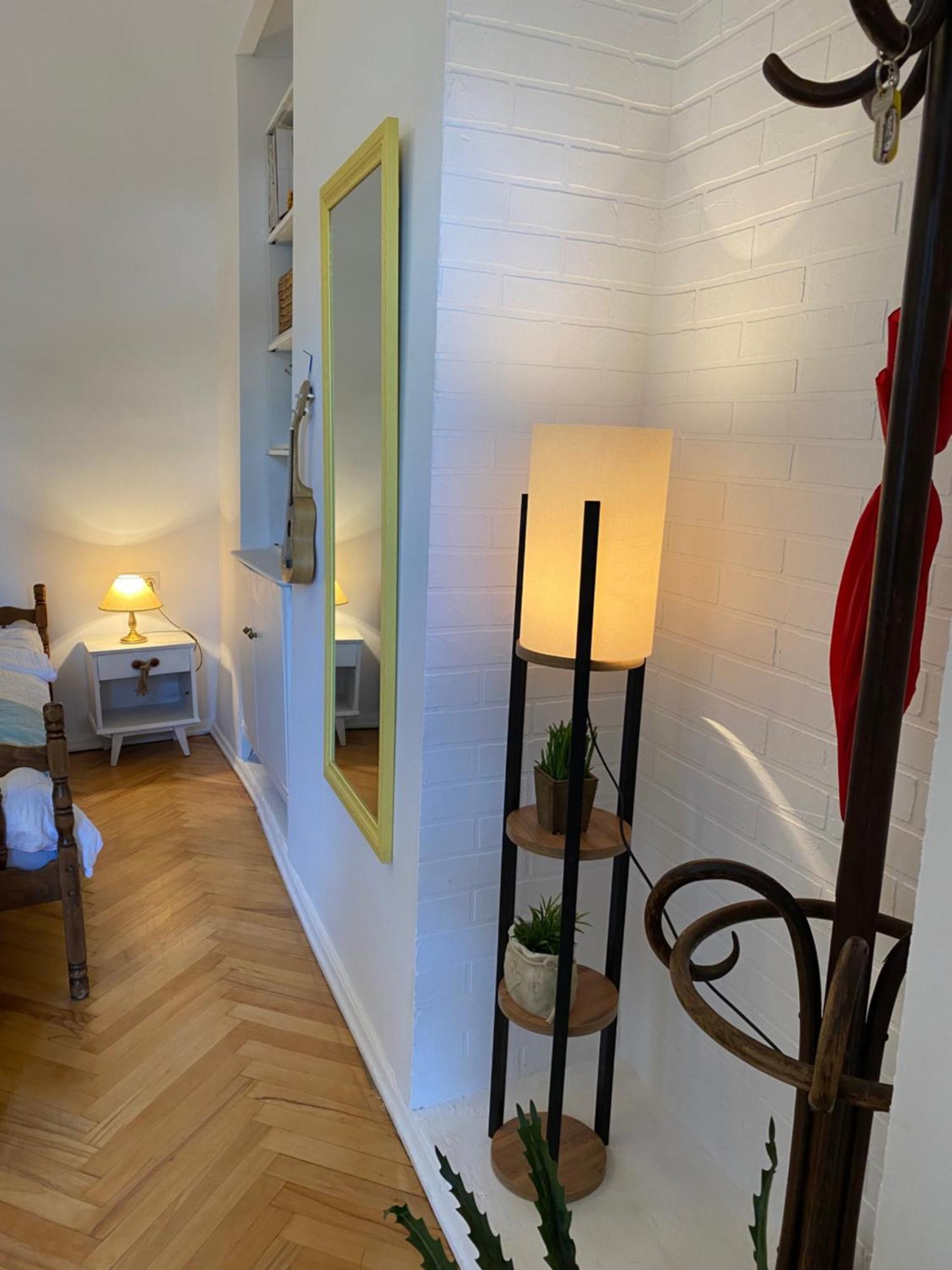Old Tbilisi City Center, Two - Room Apartment Bagian luar foto