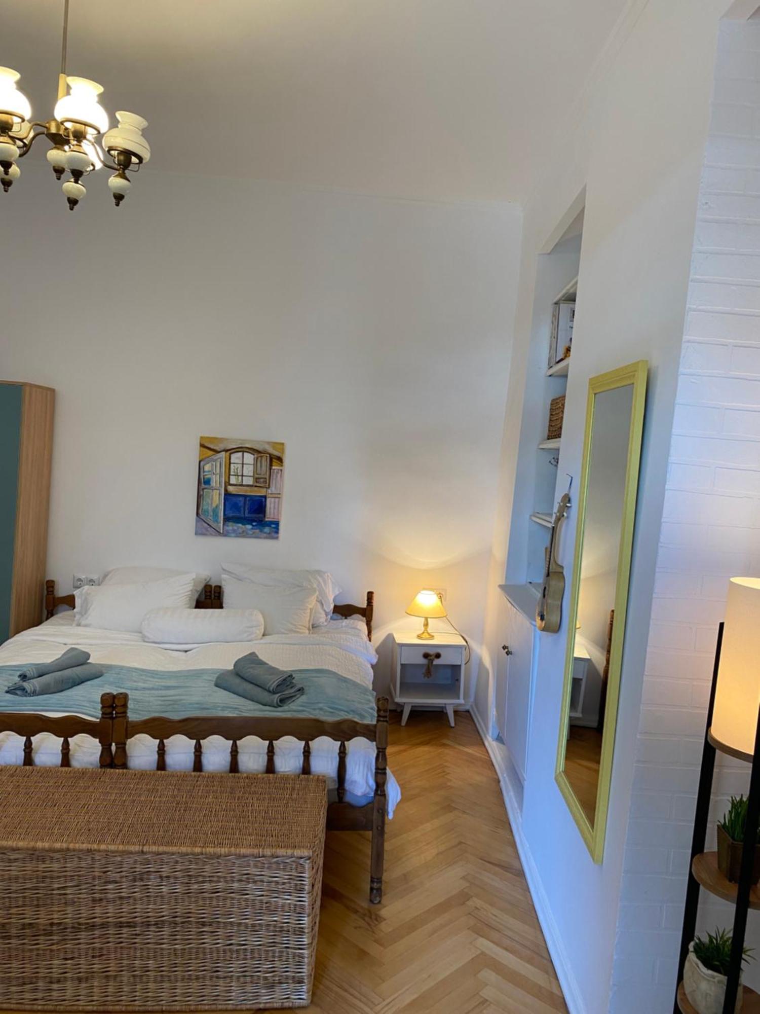 Old Tbilisi City Center, Two - Room Apartment Bagian luar foto