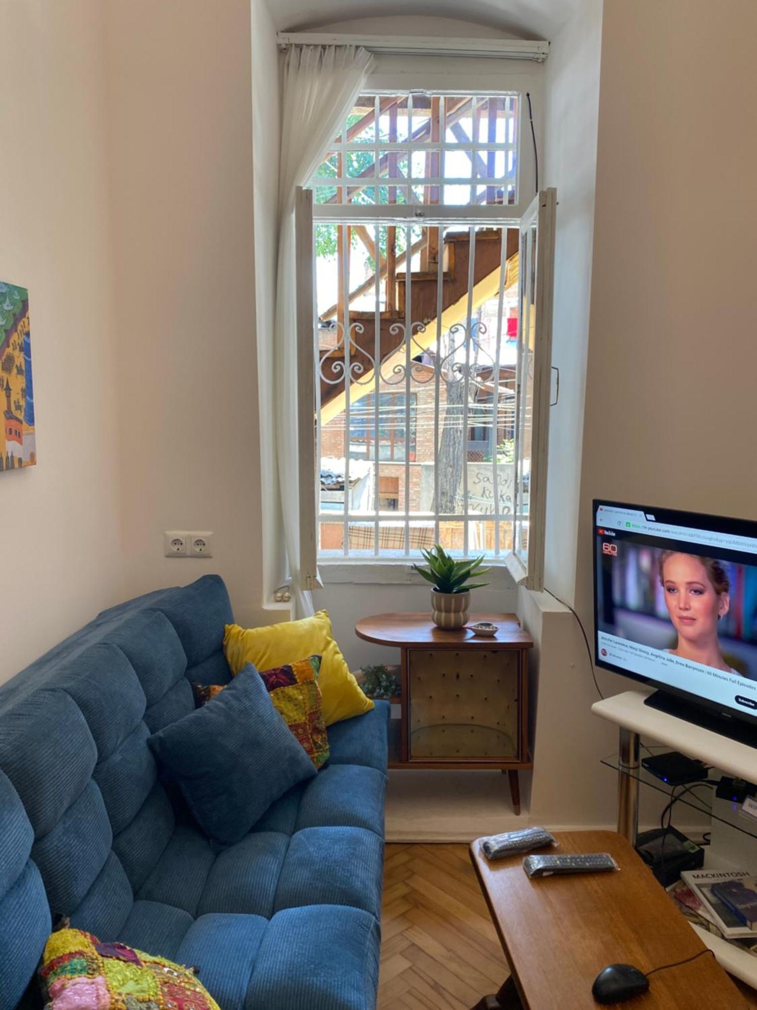 Old Tbilisi City Center, Two - Room Apartment Bagian luar foto