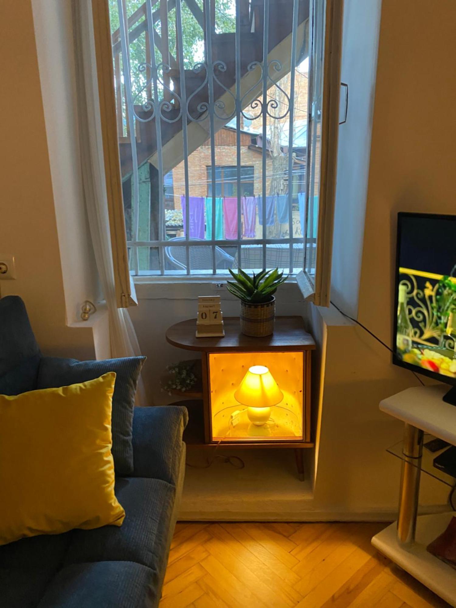 Old Tbilisi City Center, Two - Room Apartment Bagian luar foto